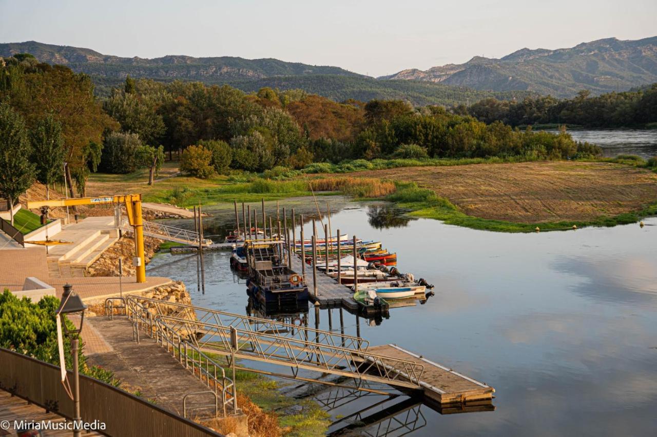 River Ebro Apartments Mora d'Ebre Exteriör bild