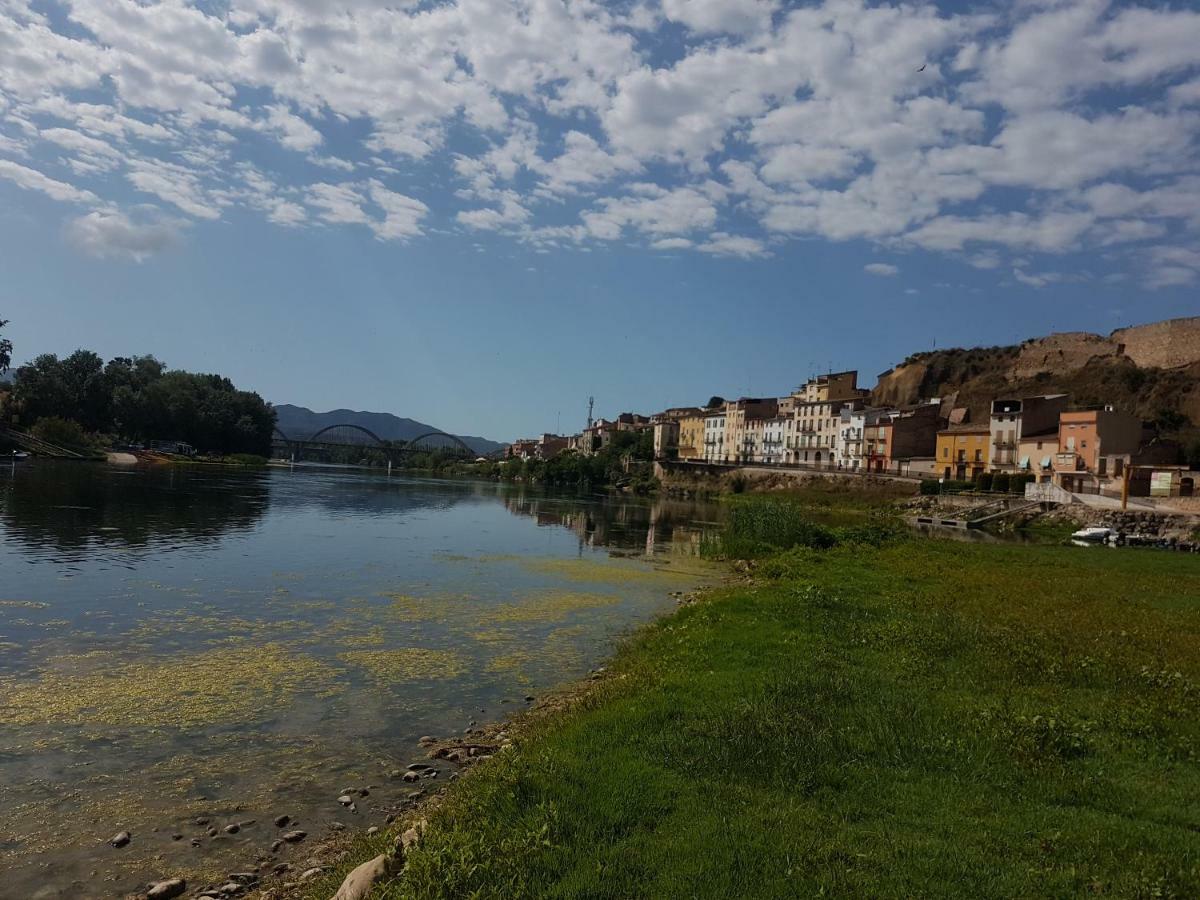 River Ebro Apartments Mora d'Ebre Exteriör bild