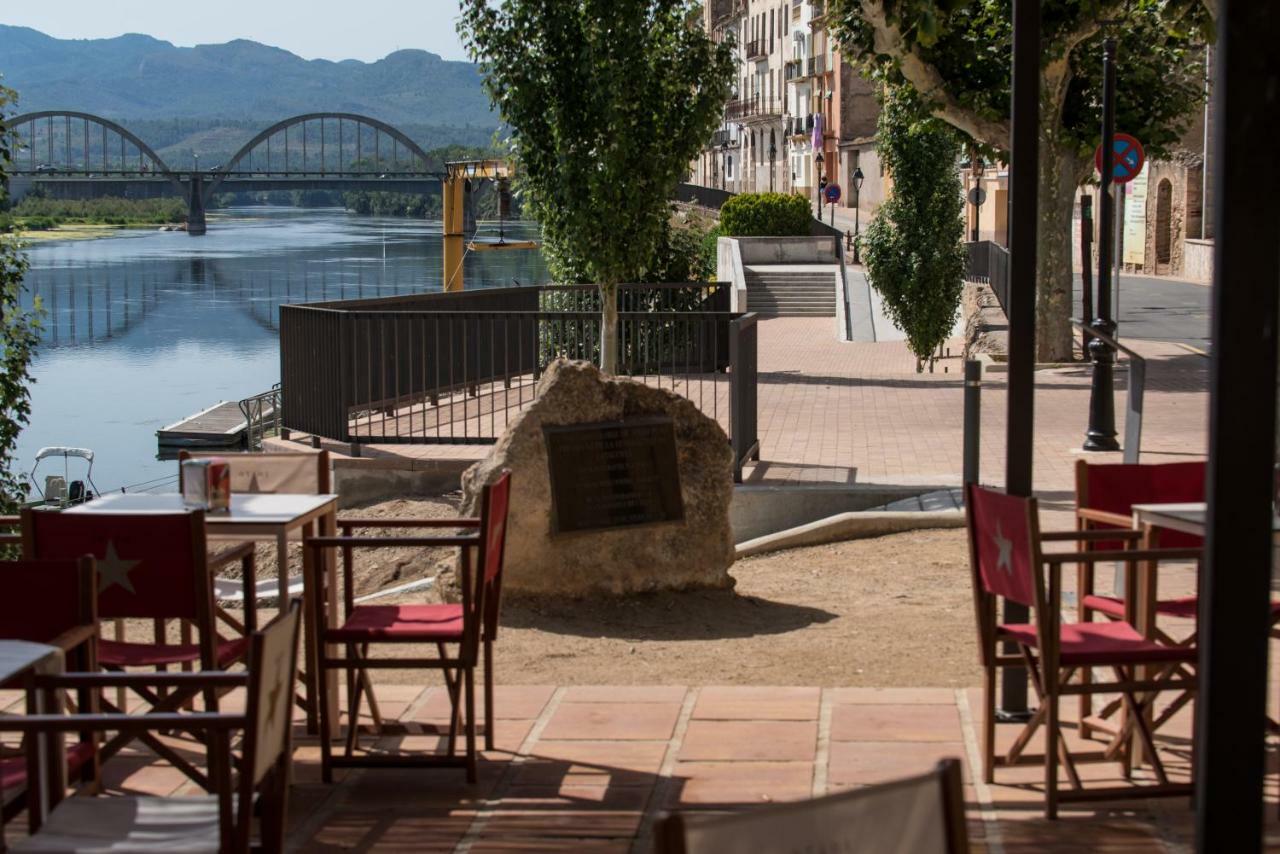 River Ebro Apartments Mora d'Ebre Exteriör bild