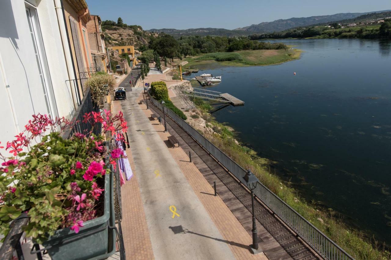 River Ebro Apartments Mora d'Ebre Exteriör bild